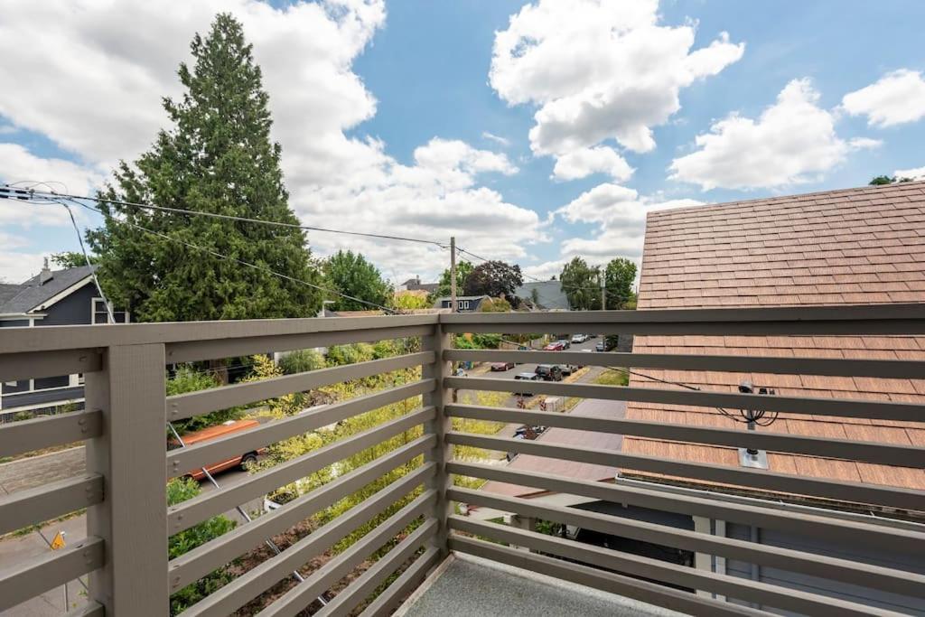 Comfy Family Home, Walkable Neighborhood + Patio! Portland Exteriör bild