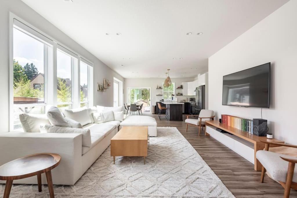 Comfy Family Home, Walkable Neighborhood + Patio! Portland Exteriör bild