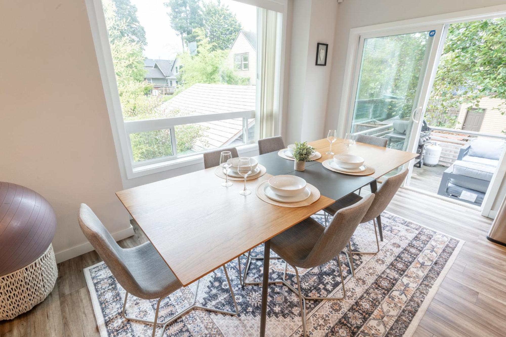 Comfy Family Home, Walkable Neighborhood + Patio! Portland Exteriör bild